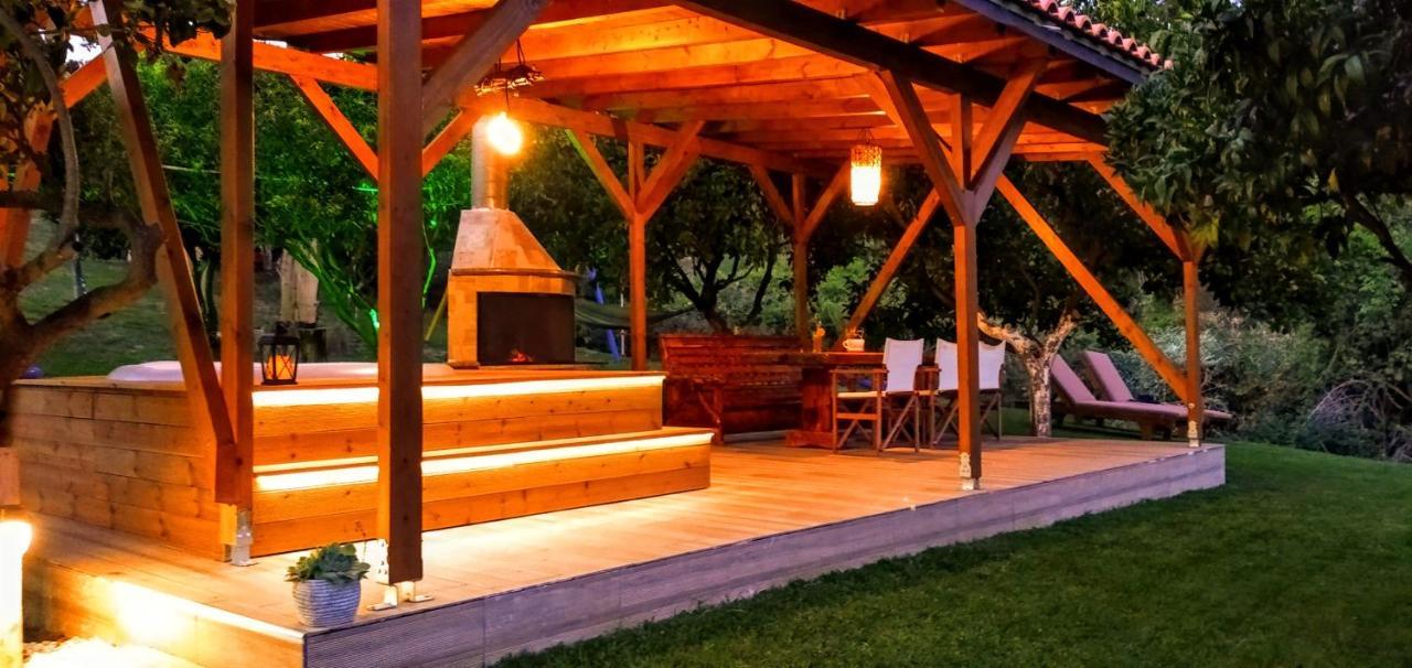 Appartamento The Elysian At Nicopolis Jacuzzi Nikopolis Esterno foto