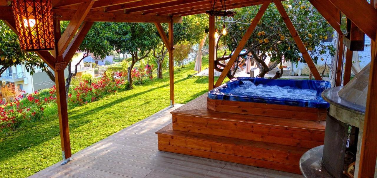 Appartamento The Elysian At Nicopolis Jacuzzi Nikopolis Esterno foto