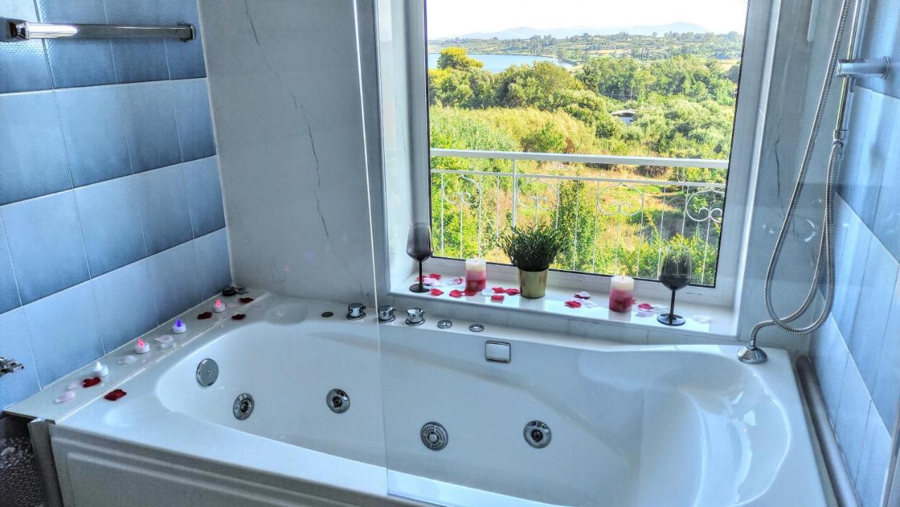 Appartamento The Elysian At Nicopolis Jacuzzi Nikopolis Esterno foto