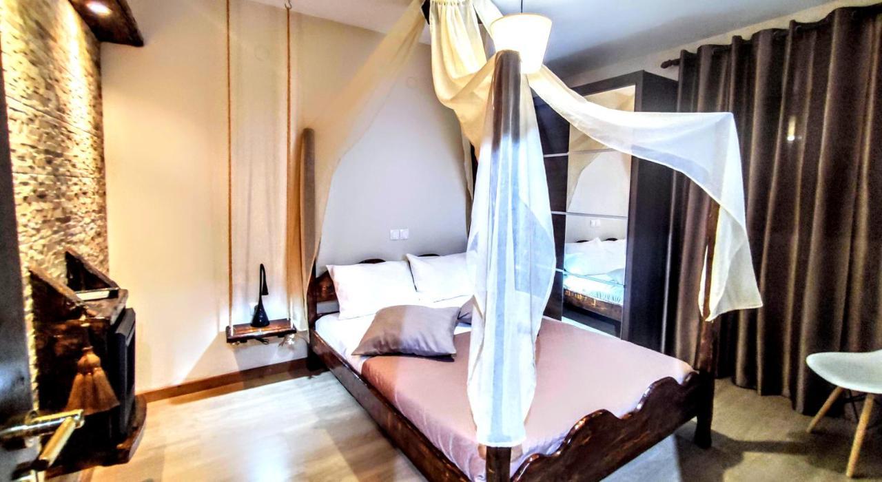Appartamento The Elysian At Nicopolis Jacuzzi Nikopolis Esterno foto