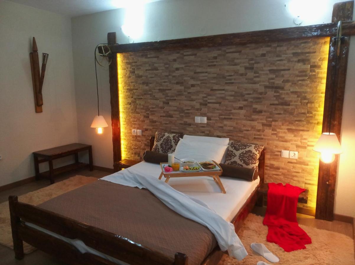 Appartamento The Elysian At Nicopolis Jacuzzi Nikopolis Esterno foto